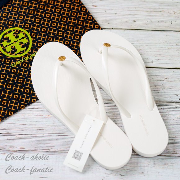 Tory Burch Shoes - NWT 2023 Tory Burch Chelsea Summer Casual Flip Flop Thong Ivory Sandals 7/8